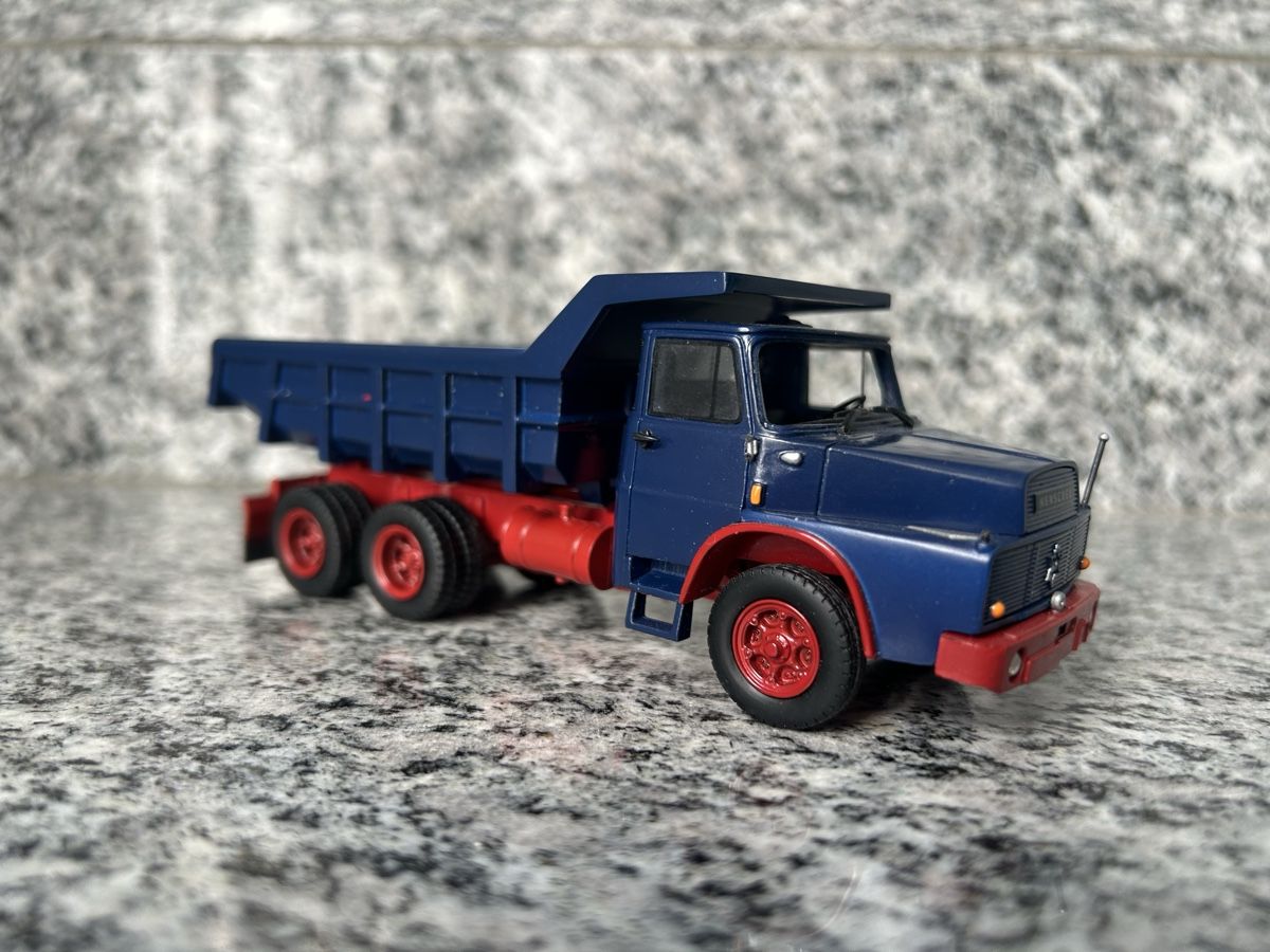 Modellbausätze & Standmodelle: Henschel , 1:50 – Gebraucht aus Horw von Tigercat635 1