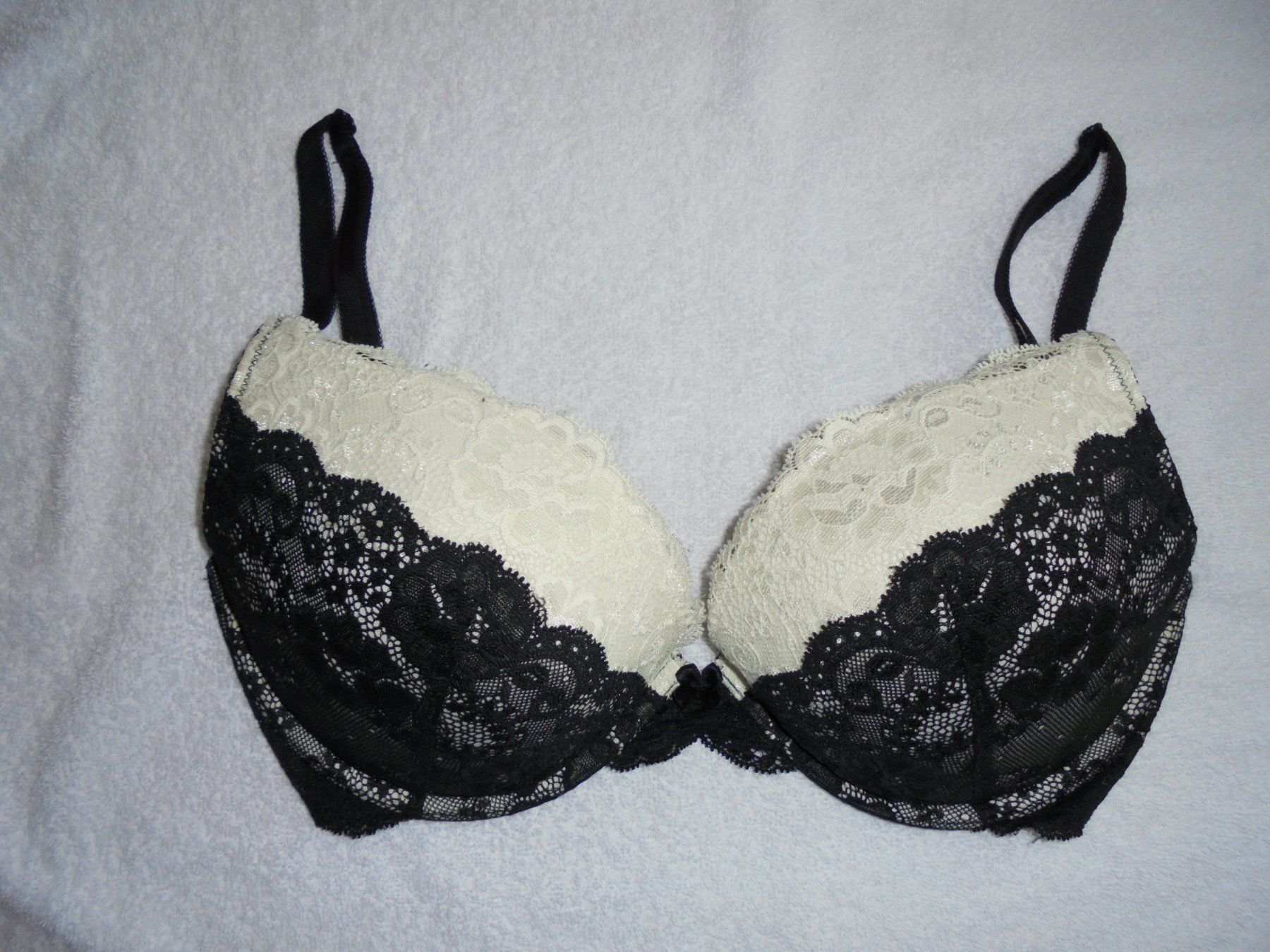 Victoria's Secret Altra biancheria intima: VICTORIA'S SECRET BH 34 DD / 75 E – Usato da Aarau Rohr venduto da PinkSchwein