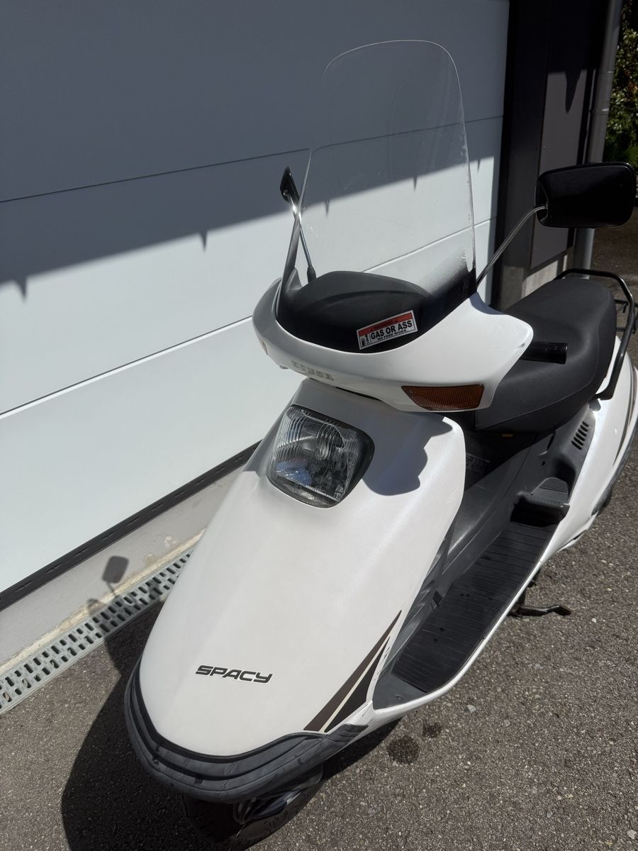 Honda Strasse: Honda Spacy 125 – Gebraucht aus Appenzell Steinegg von Zloetzel_Toebeli 1