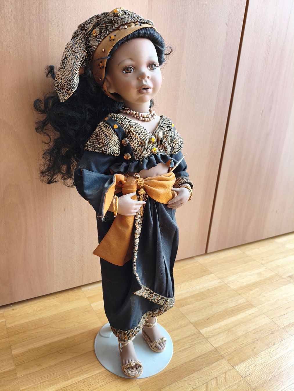 Bambole: Wunderschöne Puppe mit vielen Details – Usato da Ehrendingen venduto da thegreat1 1