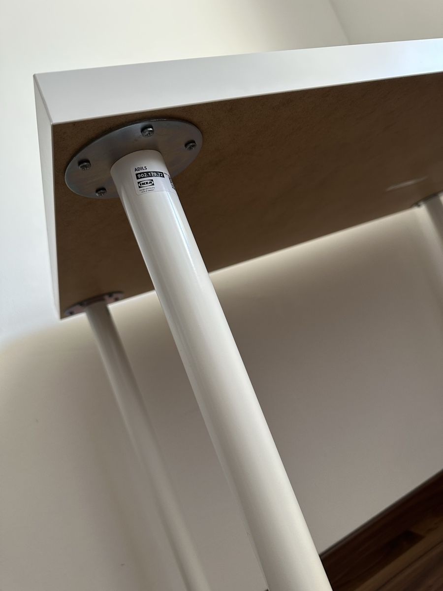Ikea Bureaux: Tisch – D'occasion à Winterthur par ani_6p9f 1