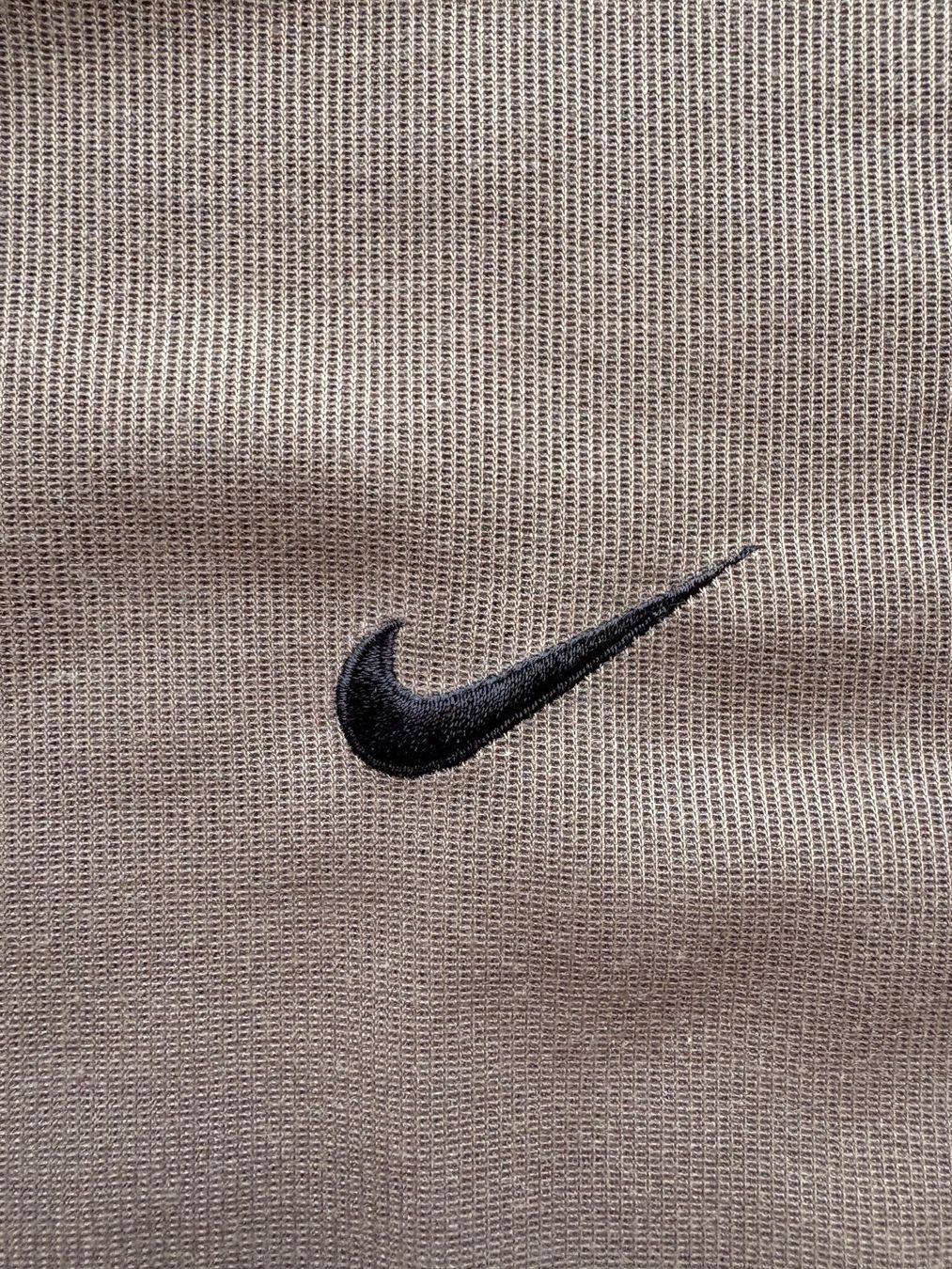 Nike T-shirt: Vintage Nike T-Shirt – Usato da Wigoltingen venduto da _vntg_ 1