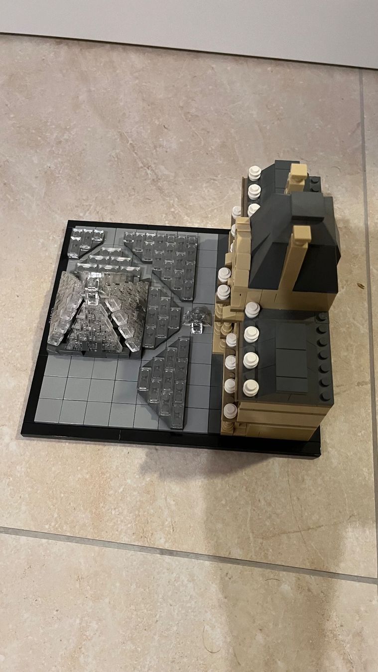 Lego Kit di costruzioni: Lego Architecture Louvre - 21024 – Usato da Wildberg venduto da mantas07 2