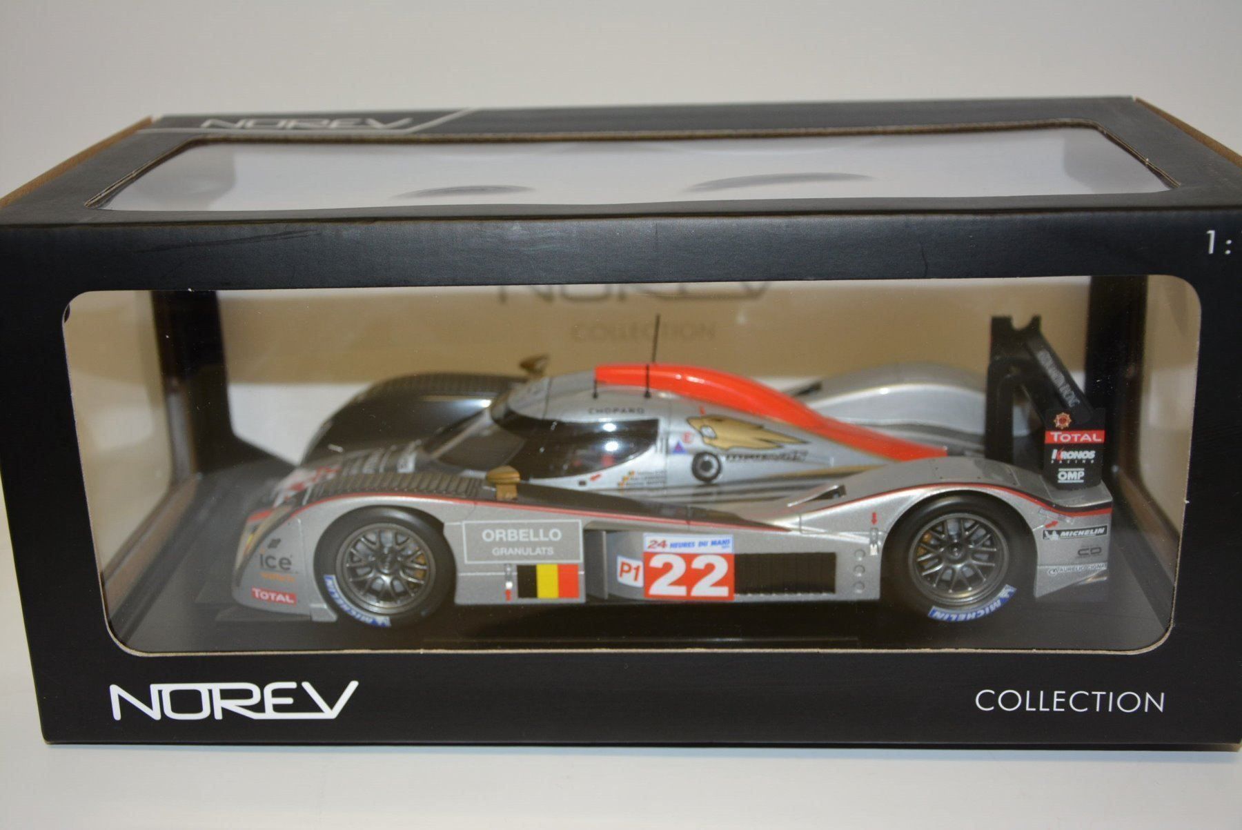 Aston Martin Modellautos: Aston Martin LMP1 Le Mans 2011 , 1:18 – Neu und originalverpackt aus Goldach von Feivel9