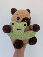 Amigurumi Capybara mit Frosch Schwimmreifen 22cm