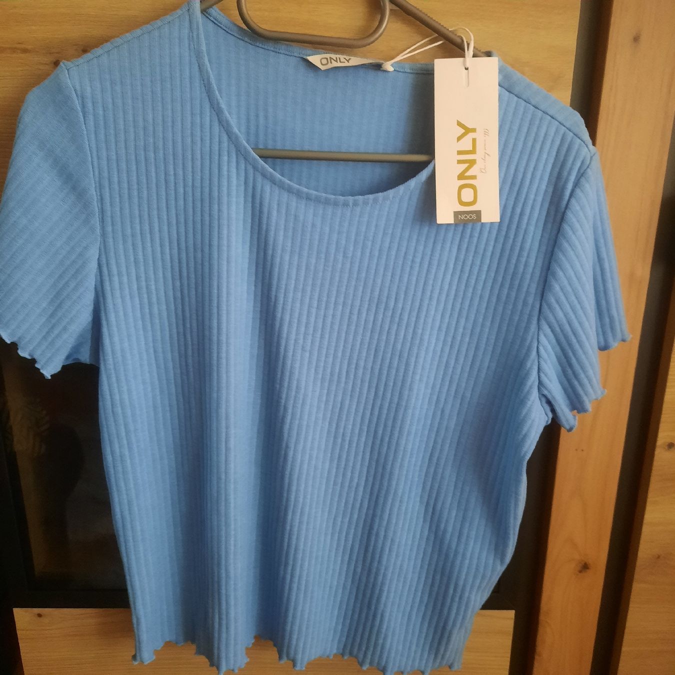 Only T-shirt: ONLY Kurzarm Pullover hellblau Grösse XL neu mit Etikett – Nuovo e nell'imballaggio originale da Solothurn venduto da lsc_pf99 2