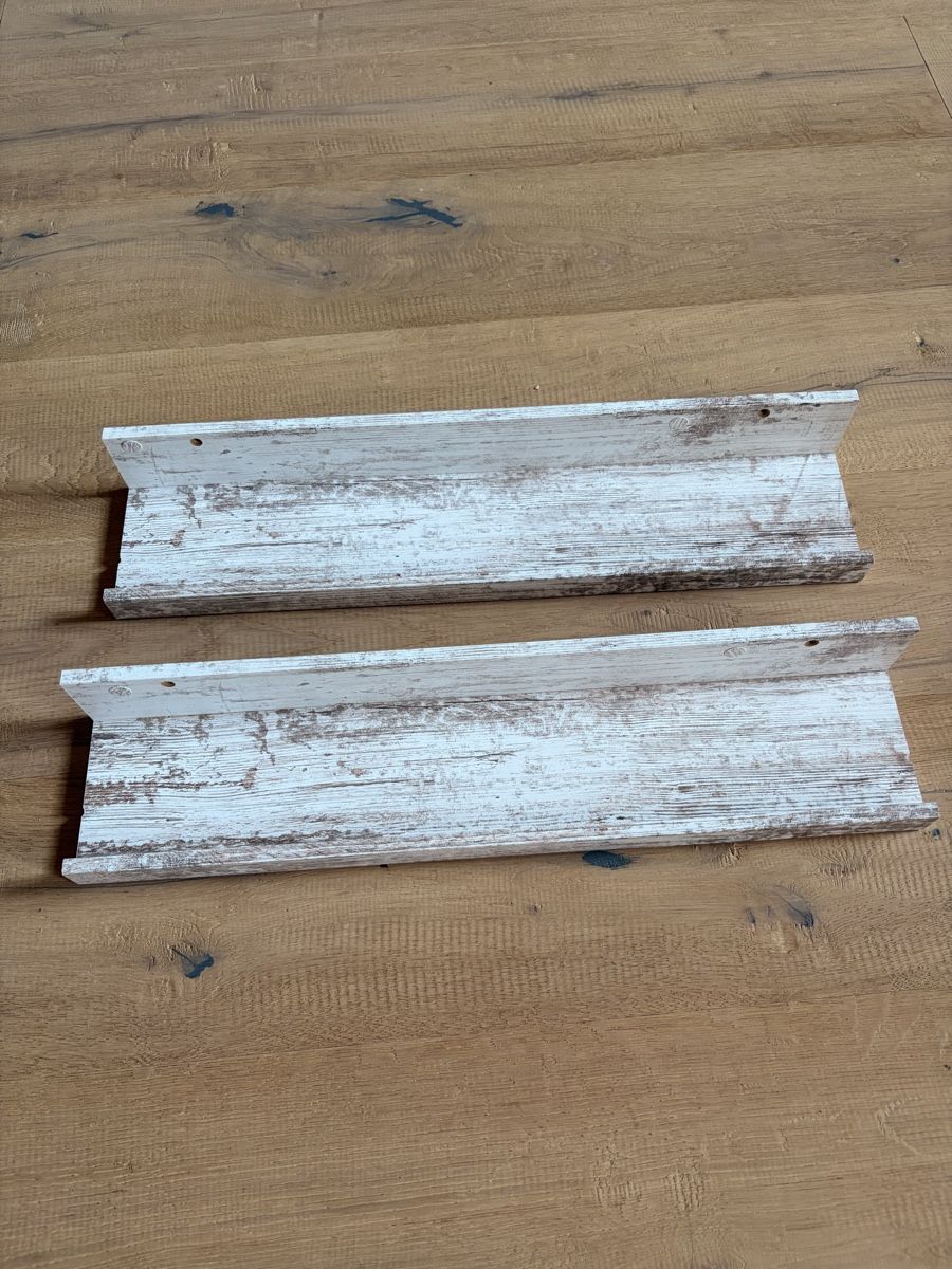 2x IKEA MOSSLANDA Bilderleisten – 55 cm – Weiss in Holzoptik (Gebraucht) in Oberdiessbach für CHF 6 – mit Lieferung auf Ricardo kaufen