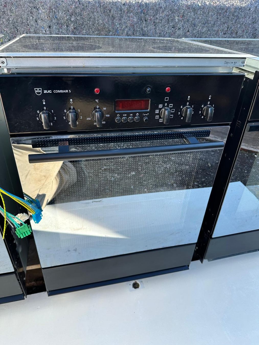 V-Zug Cucine: Backofen mit Glaskeramik – Usato da Spreitenbach venduto da Space_X 8