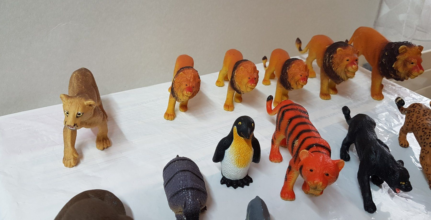 Statuette: 😎 25 Diverse Tier Figuren – Usato da Schüpfheim venduto da Games_Spielkonsolen 4