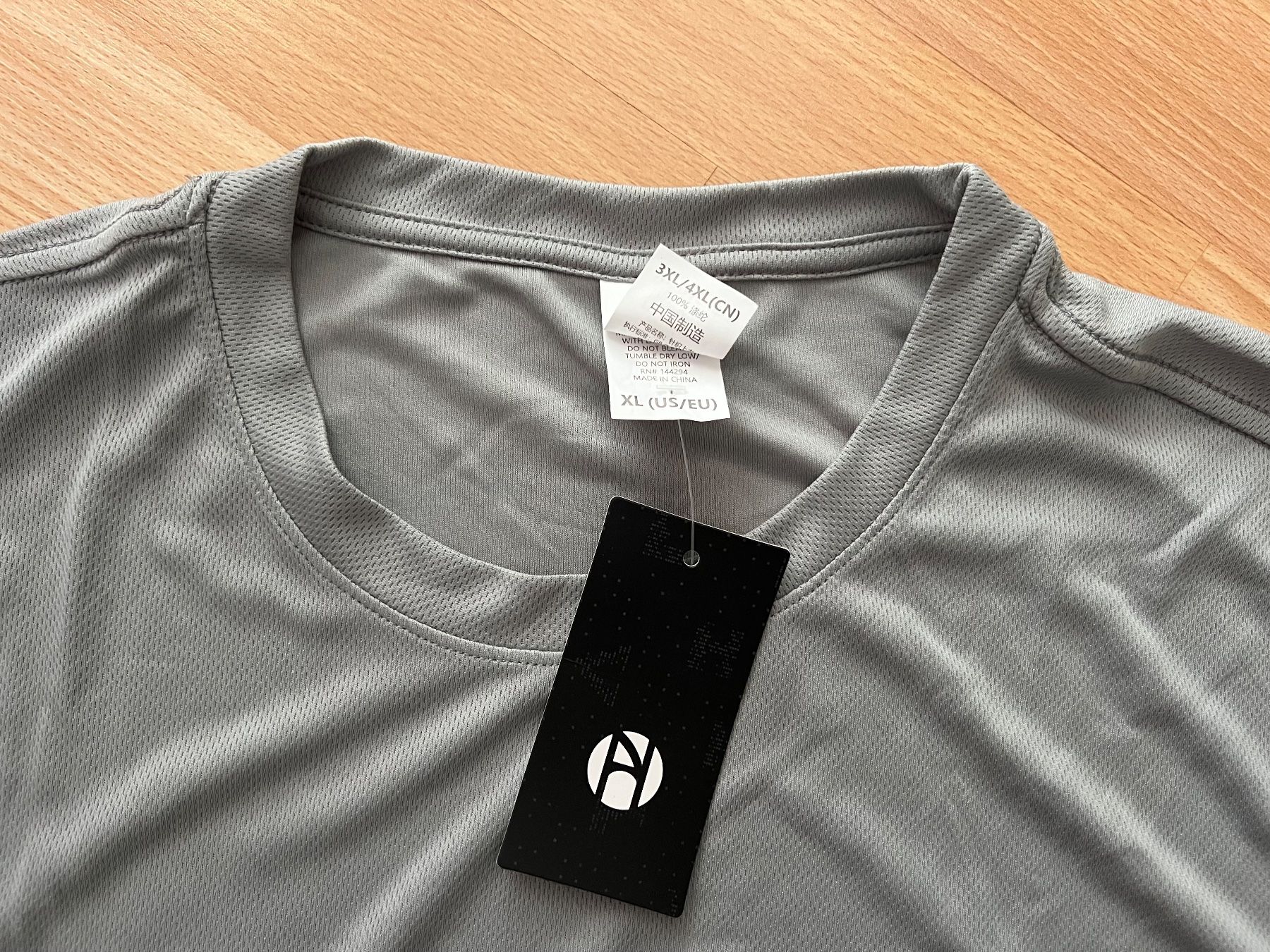 Maglioni & Felpe: Herren Shirt Neu – Nuovo e nell'imballaggio originale da Uetendorf venduto da Stoun 1