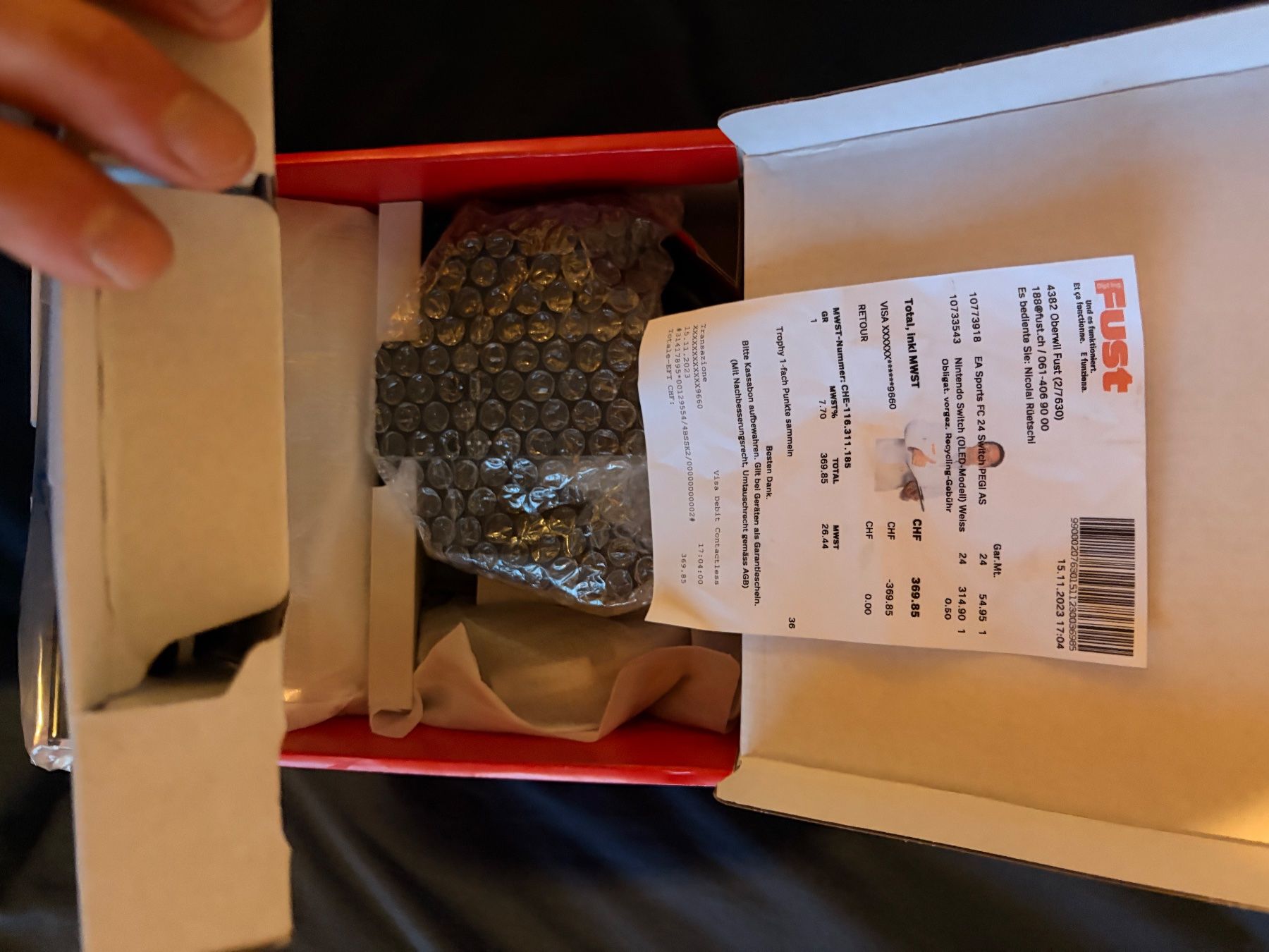 Nintendo Console: Nintendo Switch OLED Bianca + Custodia Mario Kart! – Usato da THERWIL venduto da atz_5dhp 2