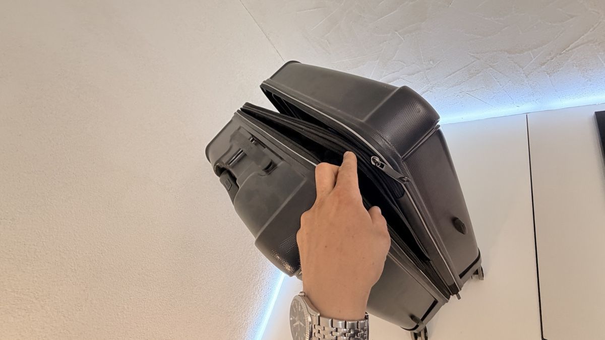 Reisekoffer: Reise Trolley schwarz Rollen Teleskopgriff – Gebraucht aus Rotkreuz von perlengott 3