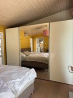 Kleiderschrank
