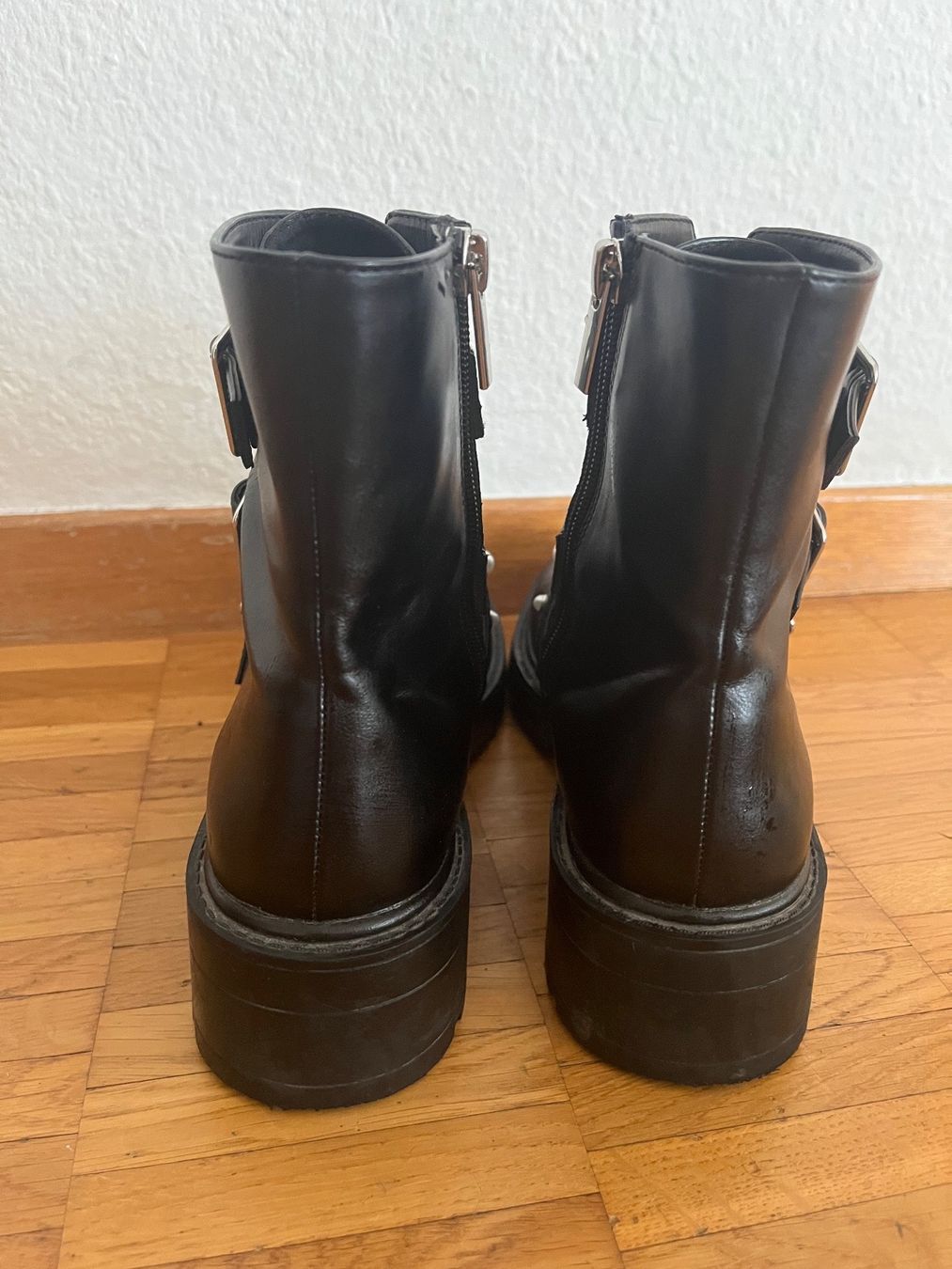 Chaussures femmes: Stiefeletten Pull&Bear – Neuf (Voir description) à Uznach par le-ma-di- 2