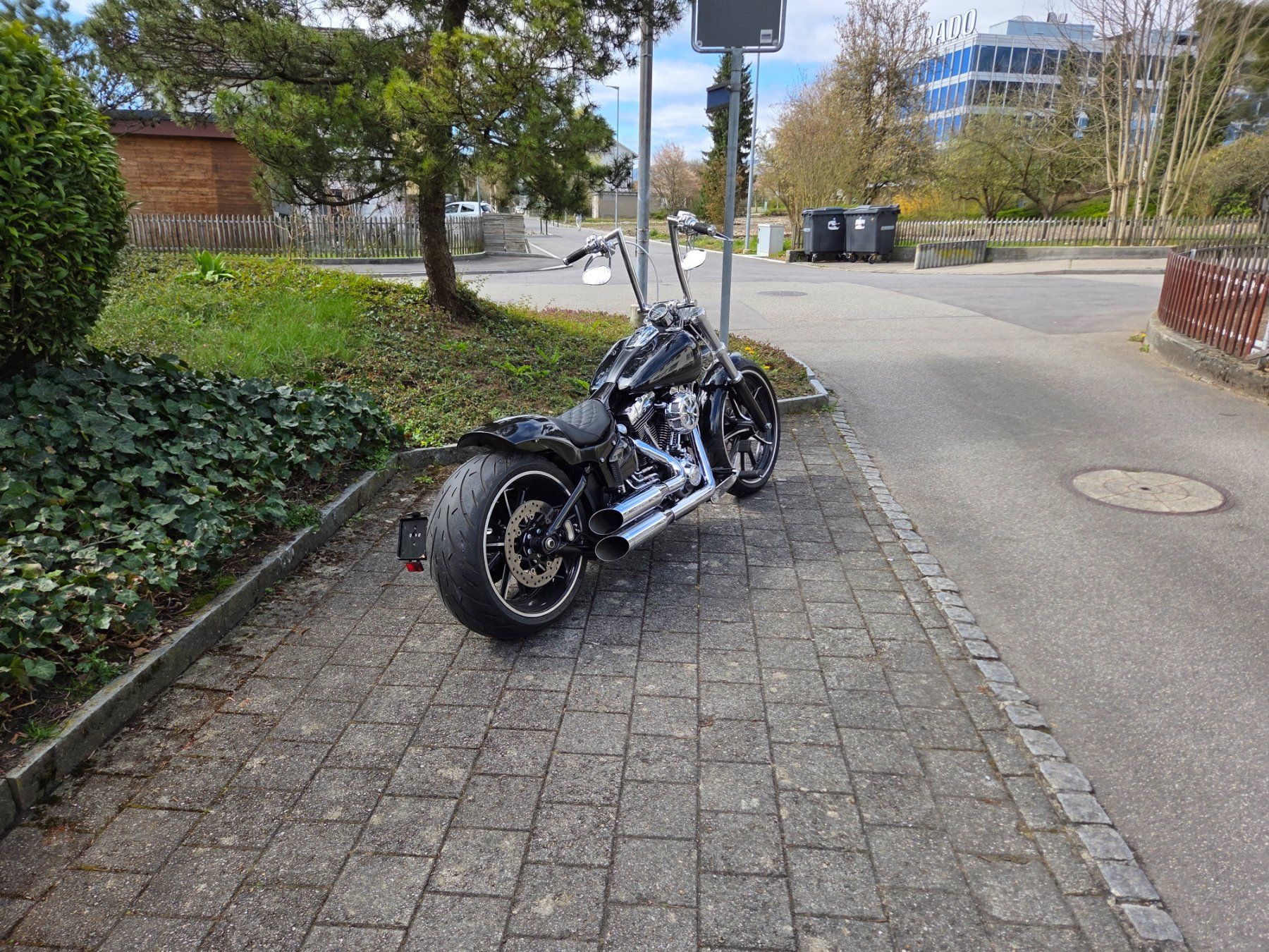 Harley-Davidson Chopper: Harley Davidson Breakout FXSB 103 Custom – Usato da Lengnau BE venduto da Nex_Trade 3