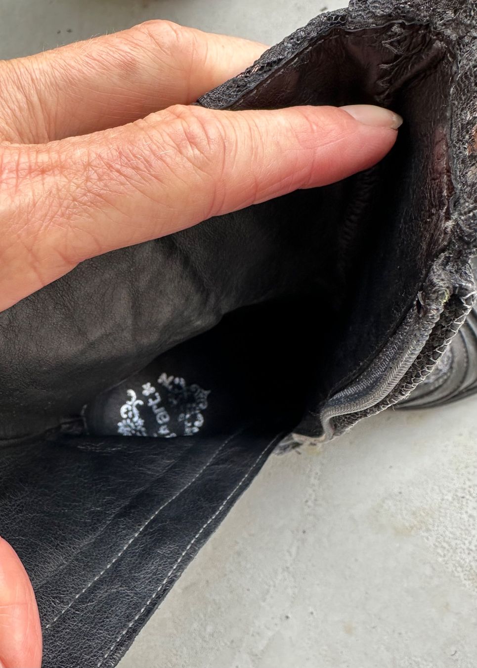 Art Scarpe da donna: verspielte Stiefeletten – Usato da basel venduto da chorni 4
