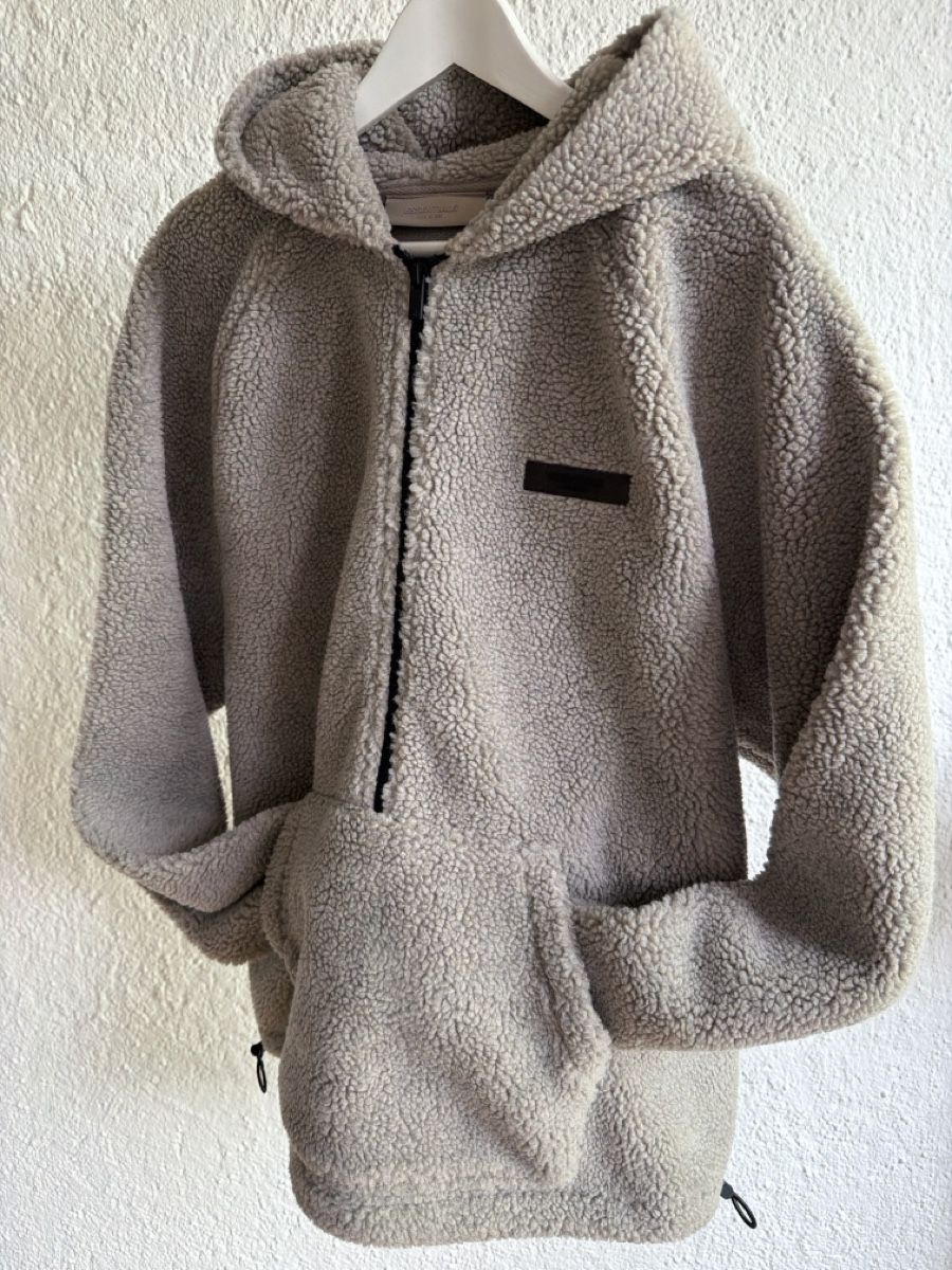 Maglioni & Felpe: Essentials Fleece Pulli - hält dich warm im Winter! – Usato da Dübendorf venduto da ate_w959 5