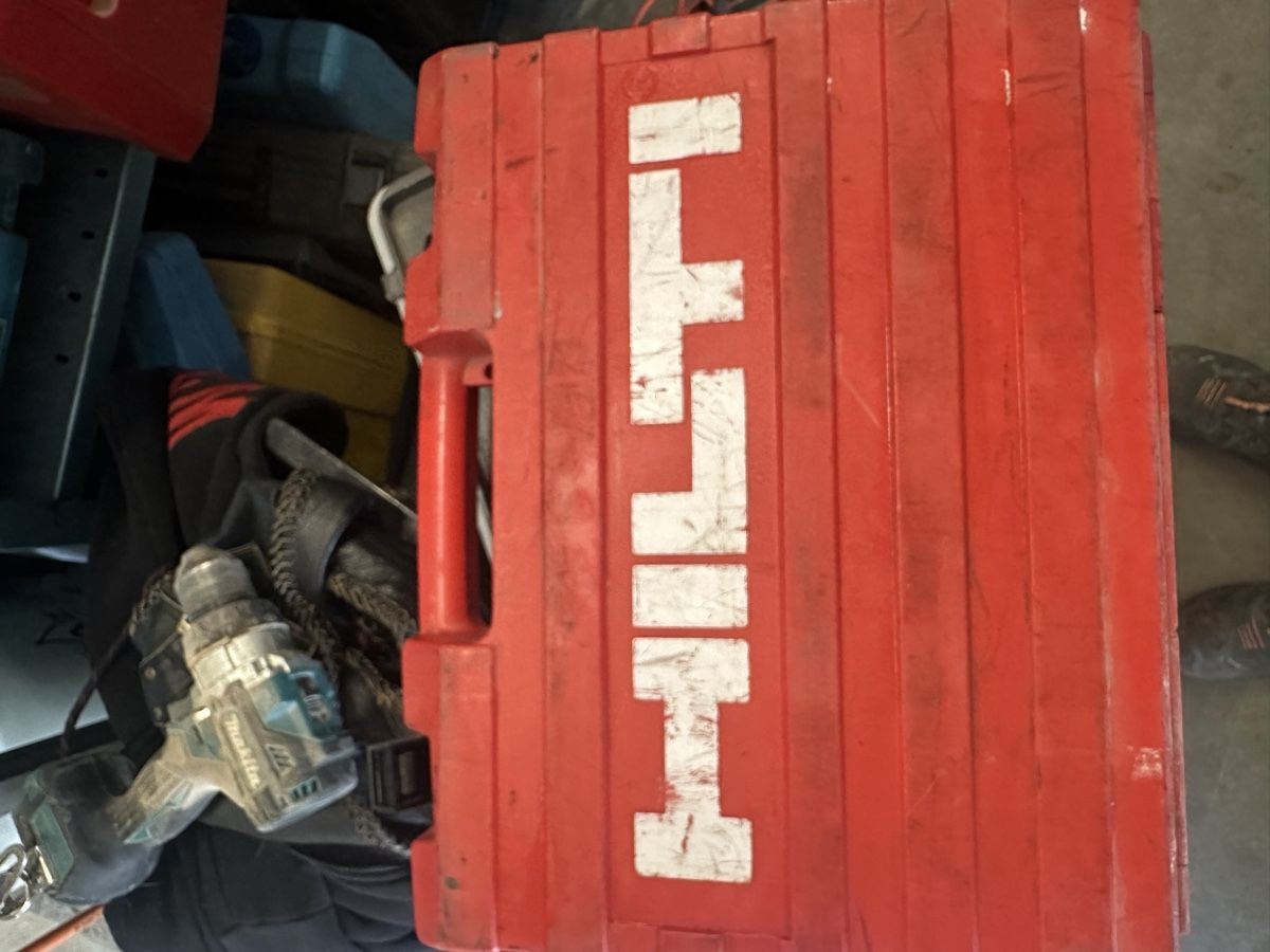 Hilti Seghe: Hilti Stichsäge WSJ 110-EB – Usato da Domat/Ems venduto da nin_s5x9 1