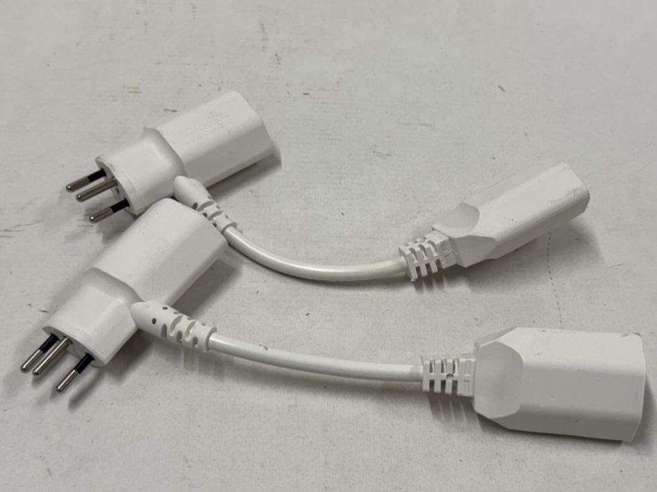 Cavi: 2x Adapter Kabel / Stromkabel, weiss (C346) – Nuovo (secondo la descrizione) da Däniken SO venduto da Profog1