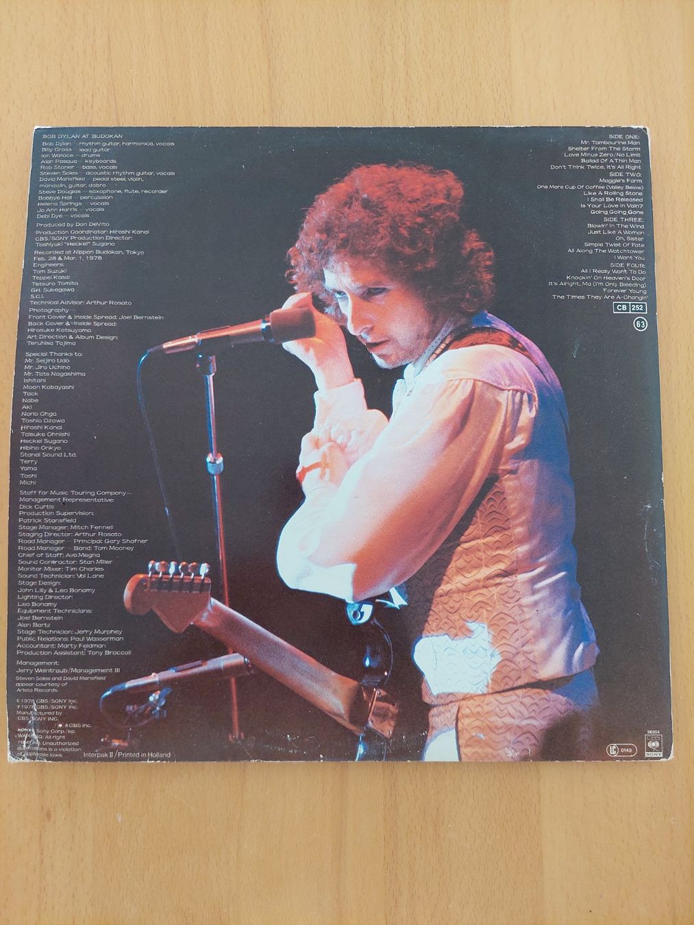 Dischi in vinile: Bob Dylan At Budokan 2 LP Set mit Poster Bookle – Usato da St.Gallen venduto da Tamal0204 1