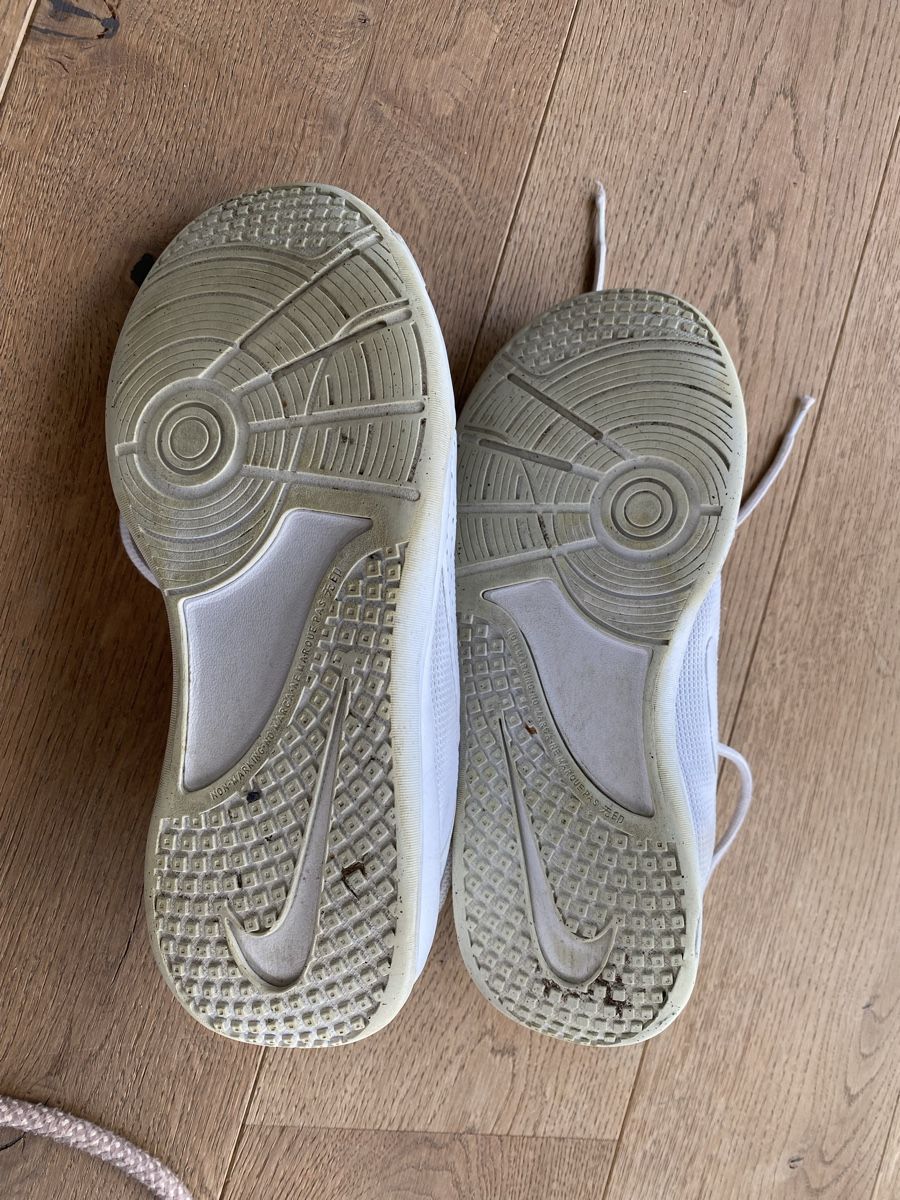 Nike Damenschuhe:  Turnschuhe Nike – Gebraucht aus Watt von yaelD 6