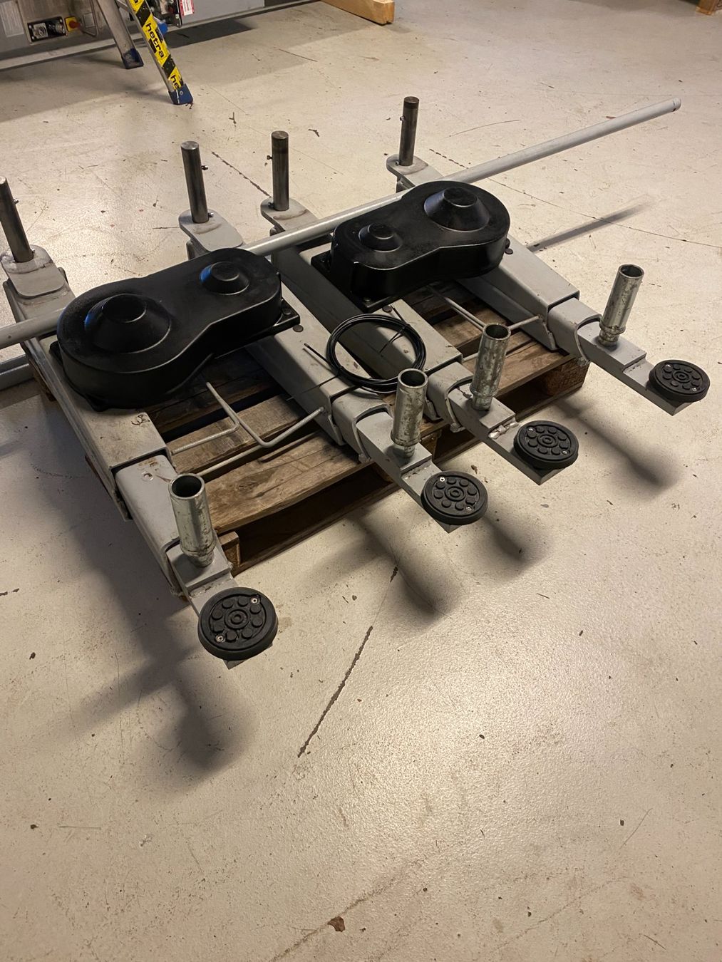 Piattaforme elevatrici & Crick: Autolift 4000 Kg Space – Usato da Lampenberg venduto da pacific08 6
