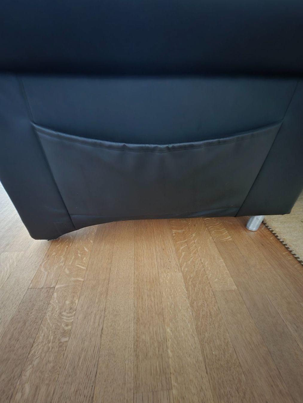 Divani: Schwarzes Kunstleder Ecksofa mit Schlaffunktion, Top Zustand – Usato da Burgdorf venduto da anj_8kn5 8