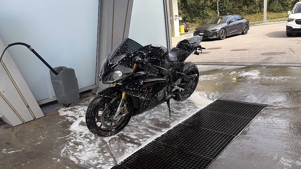 Strada: BMW S1000RR (2015) – Usato da Illnau venduto da samira.shze 2