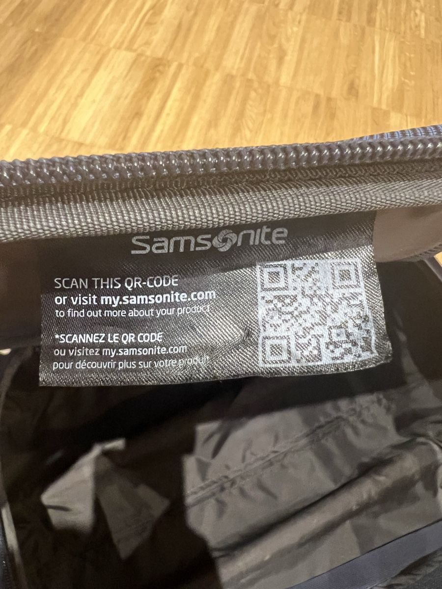 Samsonite Reisekoffer: Blue Samsonite cabin luggage – Defekt aus Adliswil von Marjin 7