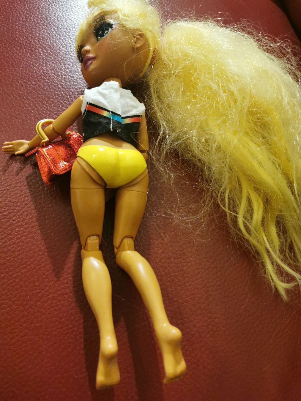 MGA Bambole: Puppe MGA blond mit Wimpern 2019 – Usato da Egg b. Zürich venduto da heikei 1