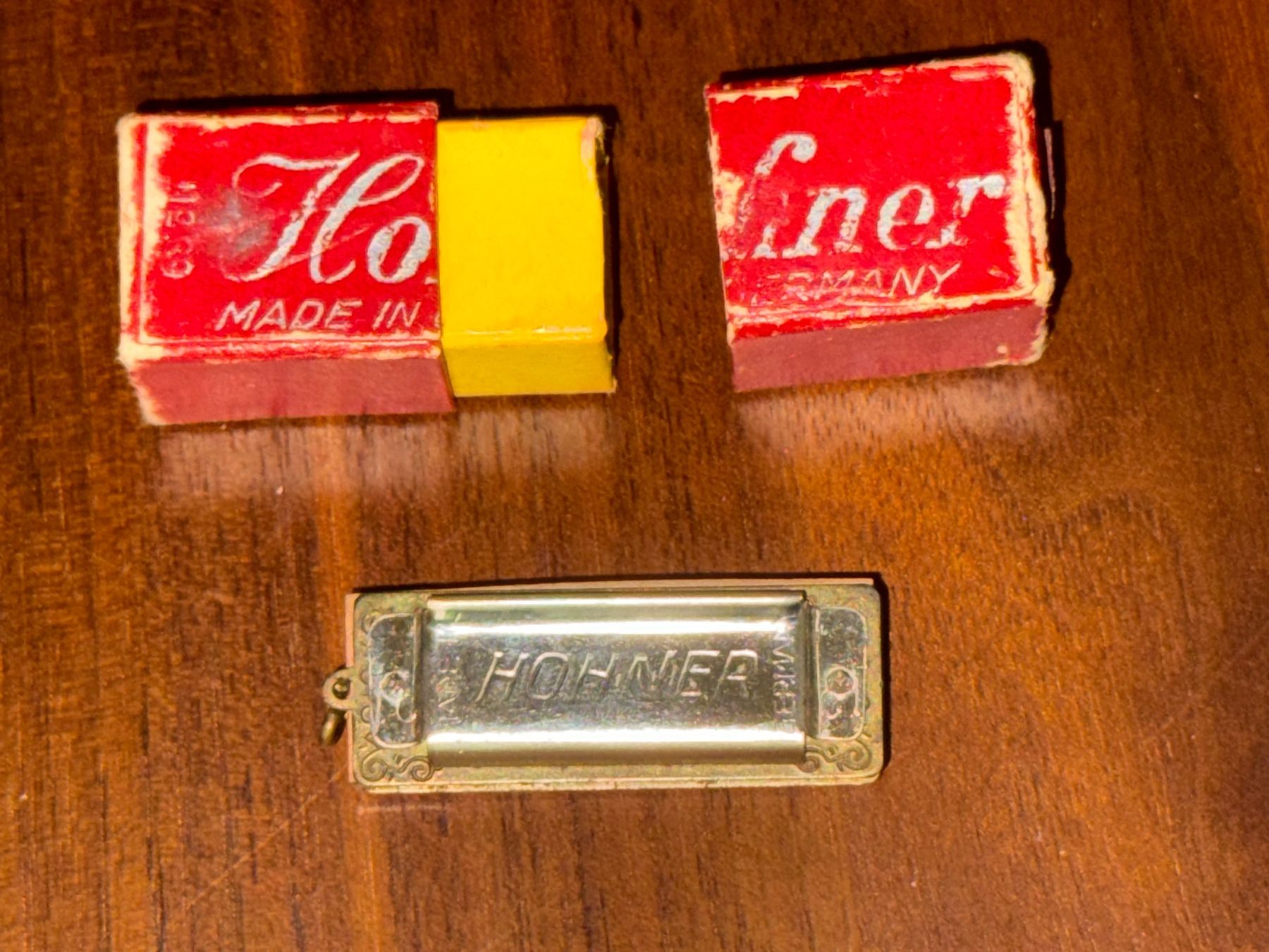 Hohner Musikinstrumente: Vintage Hohner Mini Mundharmonika No. 39 – Gebraucht aus Kaiseraugst von Drasa