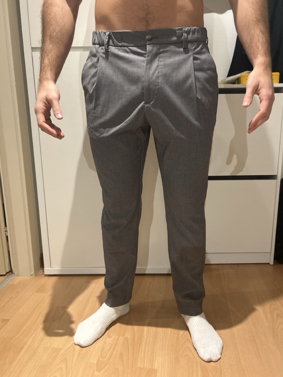 Pantaloni: Grey Trousers – Nuovo (secondo la descrizione) da Zürich venduto da pil_9sh9