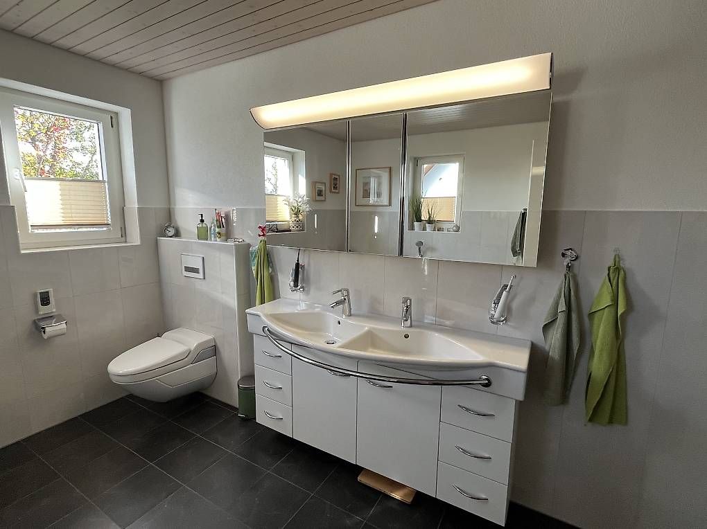 Schränke: Badezimmermöbel – Gebraucht aus Lupfig von kat_dy7w