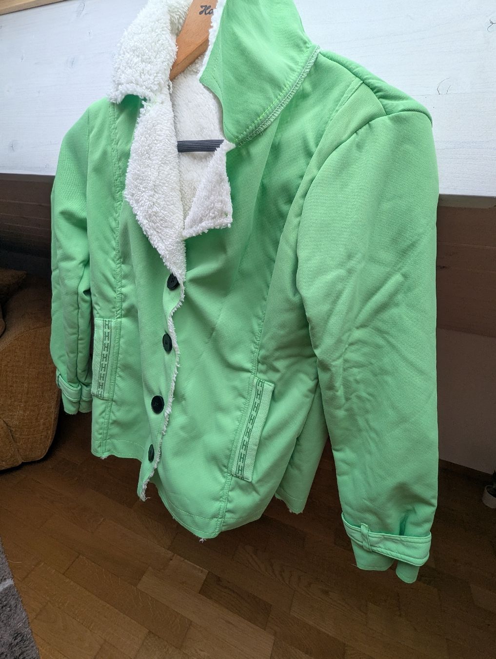 Giacche: Mintgrüne Herbstjacke mit Teddyfutter, Grösse S – Nuovo e nell'imballaggio originale da Schongau venduto da Netwick 3