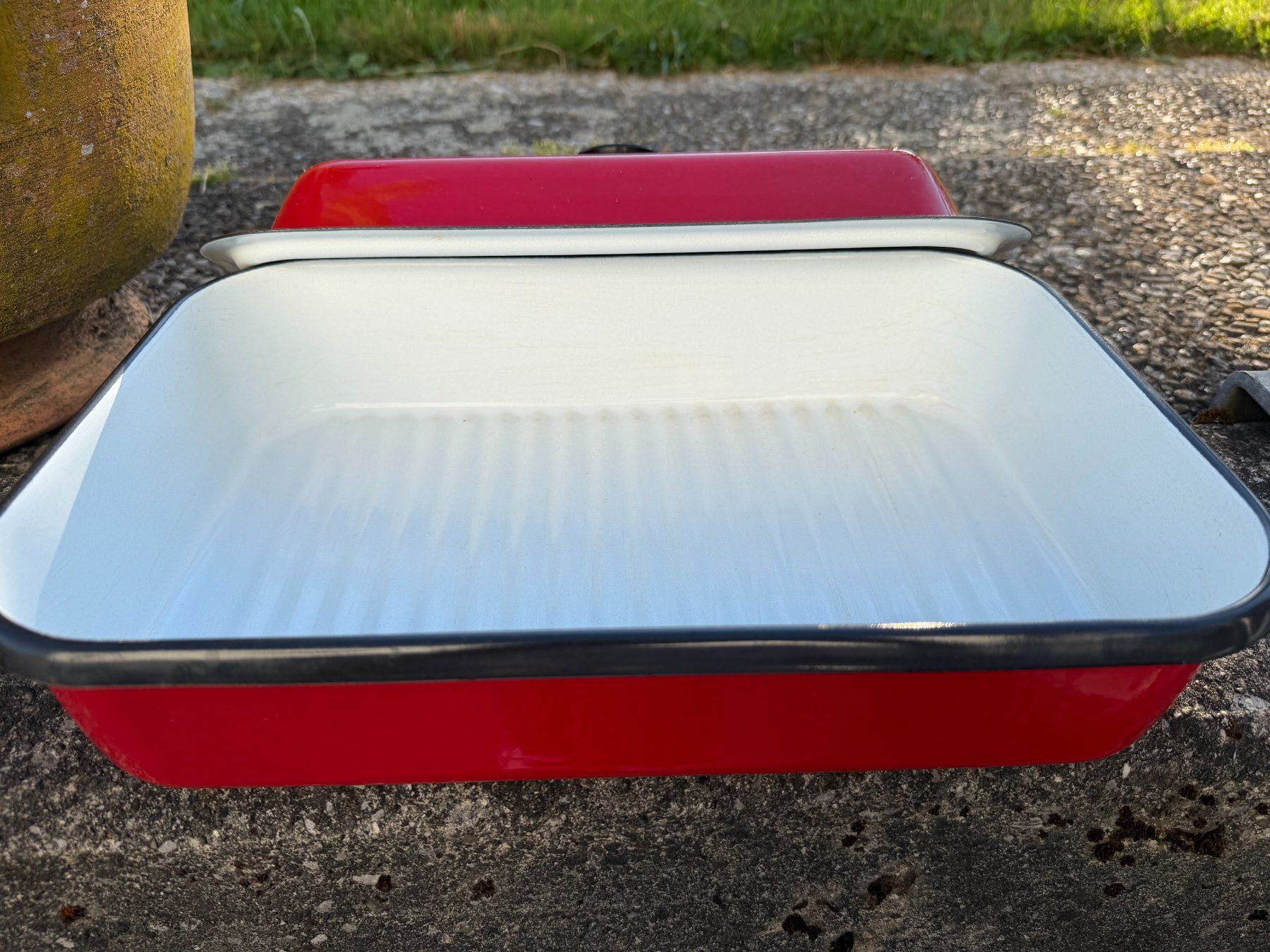 Teglie da forno: Auflaufform Emaille rot mit Deckel Grosse Auflaufform mit... – Usato da Brunnenthal venduto da Eco07 1
