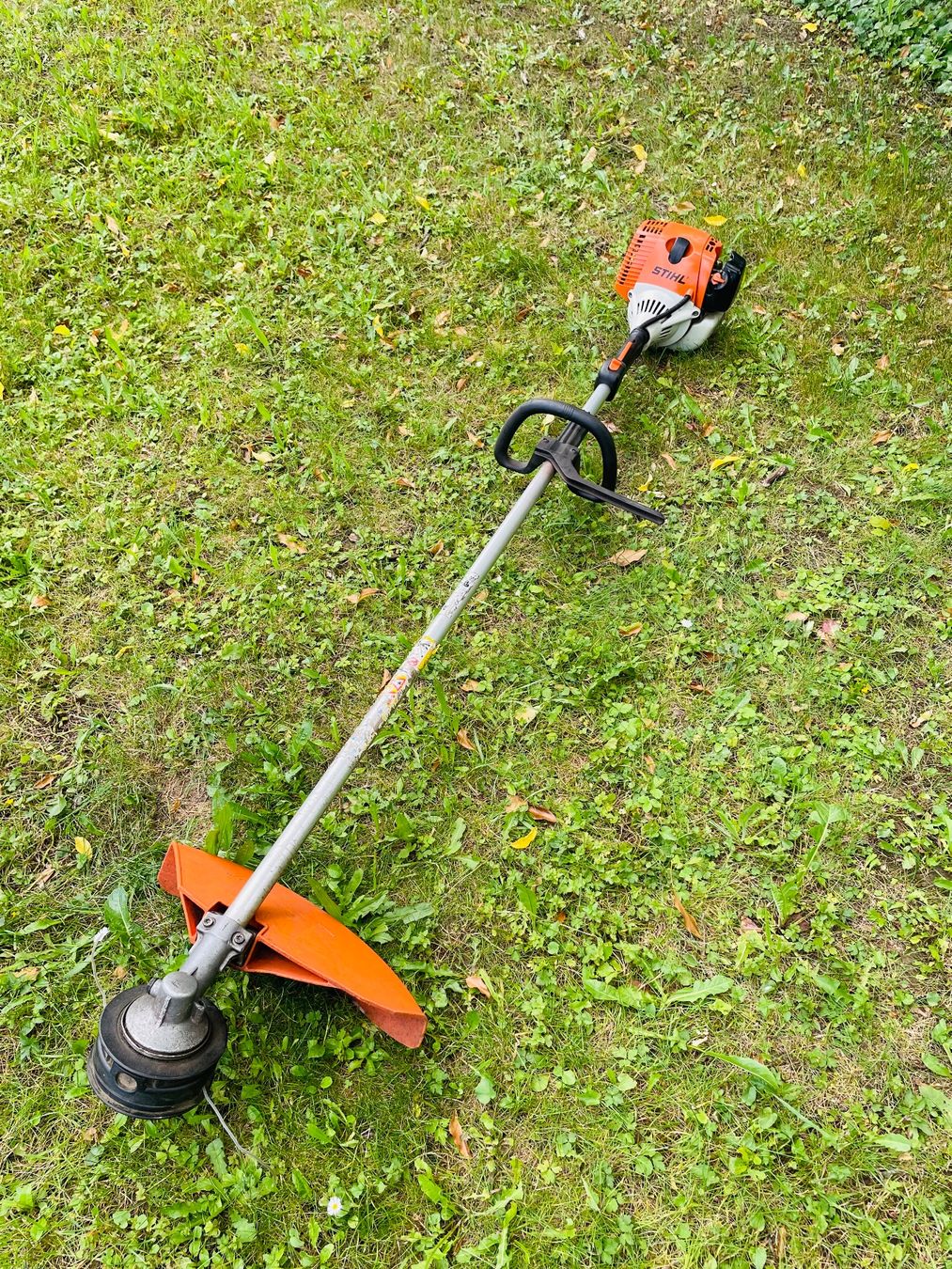 Tutti gli attrezzi: Rasentrimmer Stihl KM 100 Profi – Usato da Dietikon venduto da L.L_GmbH 1