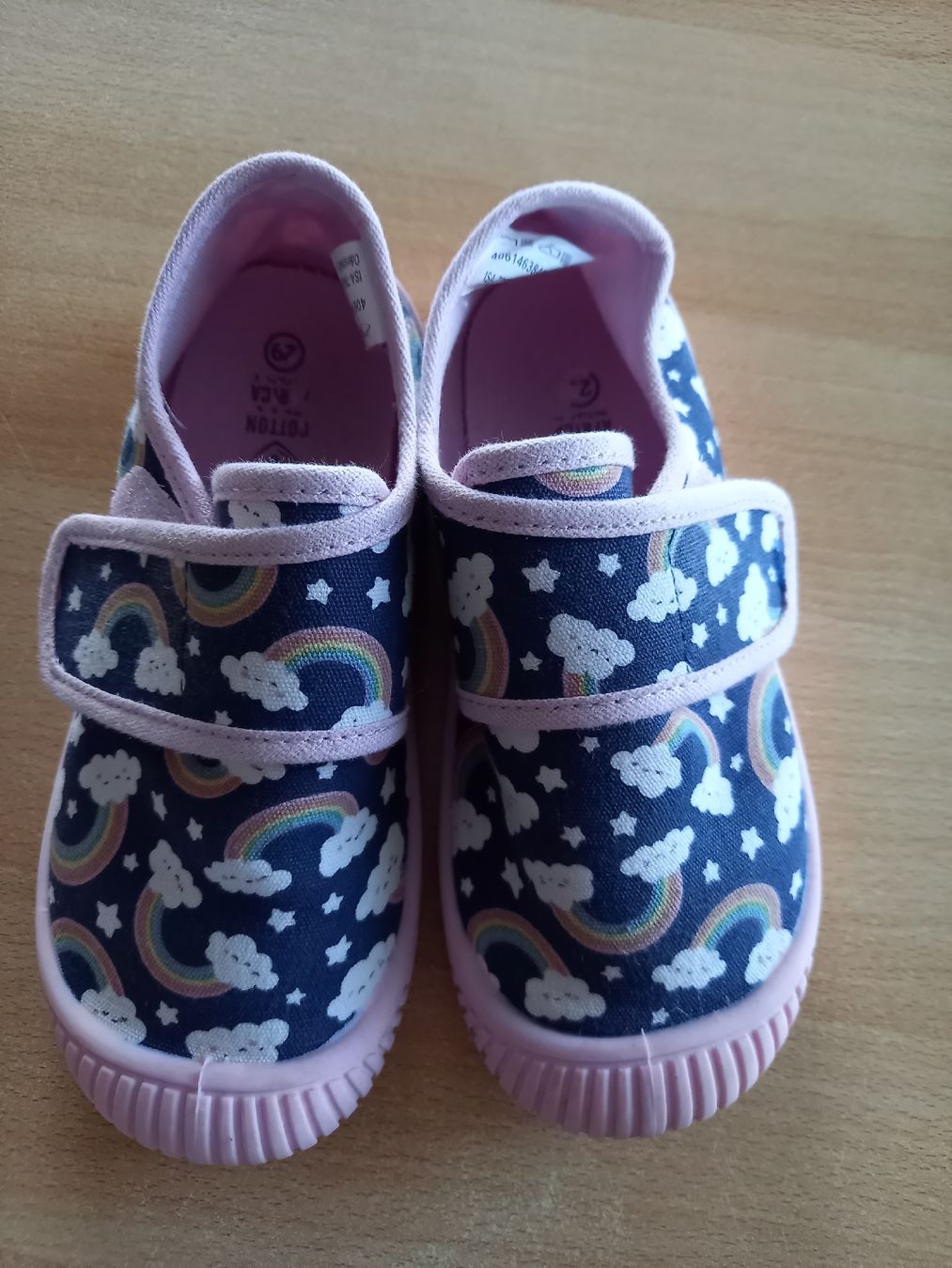 Scarpe per ragazzi: Hausschuhe Mädchen Grösse 29  – Usato da Schenkon venduto da adano