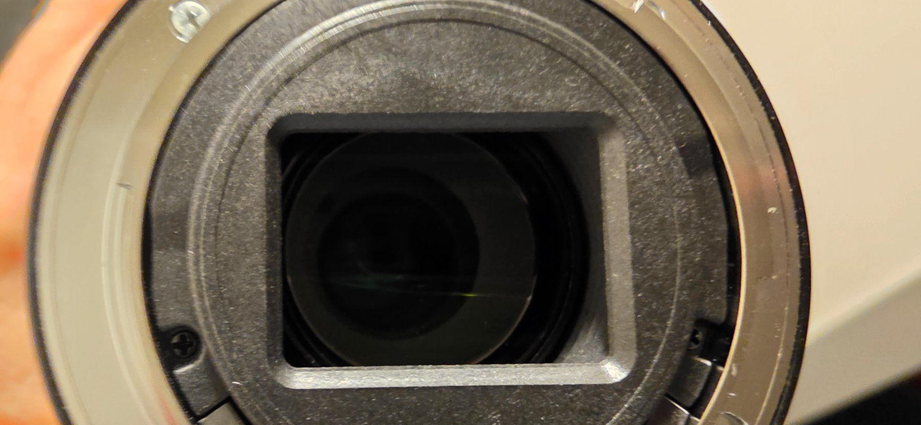 Sony Obiettivi: Objectif Sony E 55-210mm F4.5-6.3 OSS – Usato da Yverdon-les-Bains venduto da van_dq65 6