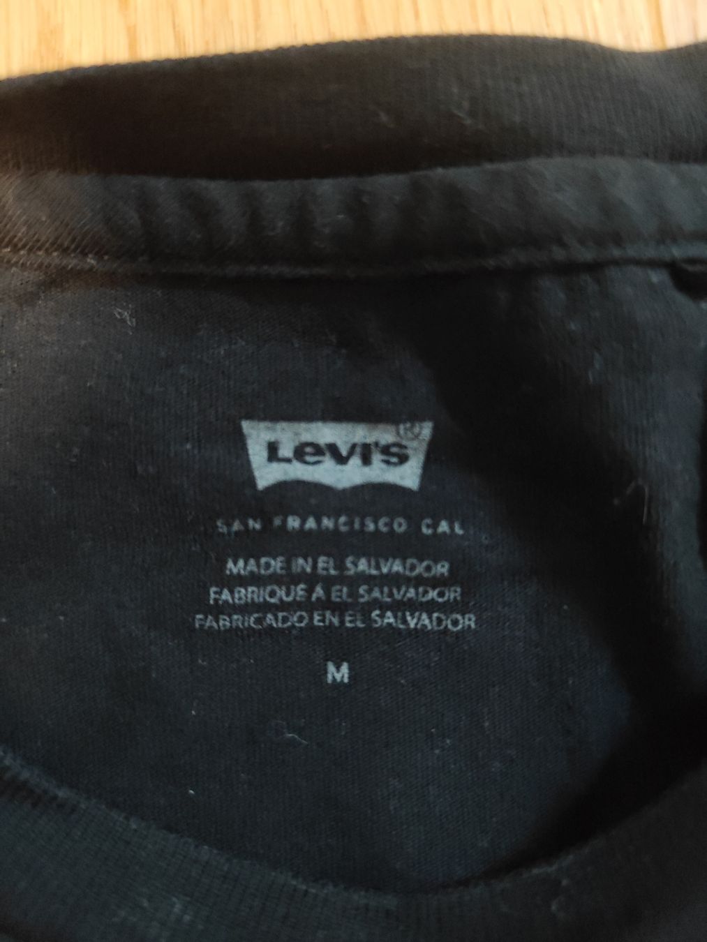 Levi's T-shirt: Levi's Damen T- Shirt Gr M – Usato da Menzingen venduto da tschey-tschey 1