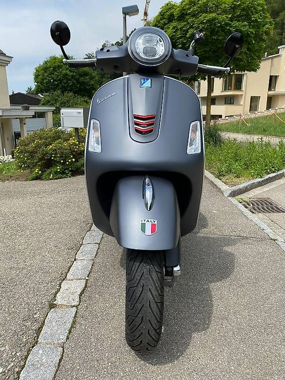 Vespa Scooter: Vespa GTS 125 Super – Usato da Zürich venduto da FortySixGmbH 3