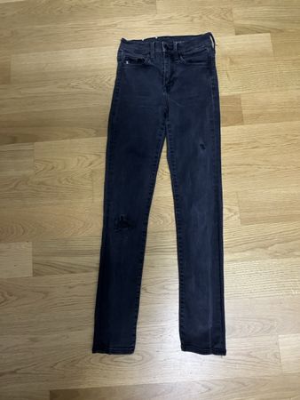 Schöne schwarze Jeans, Gr. 25/30