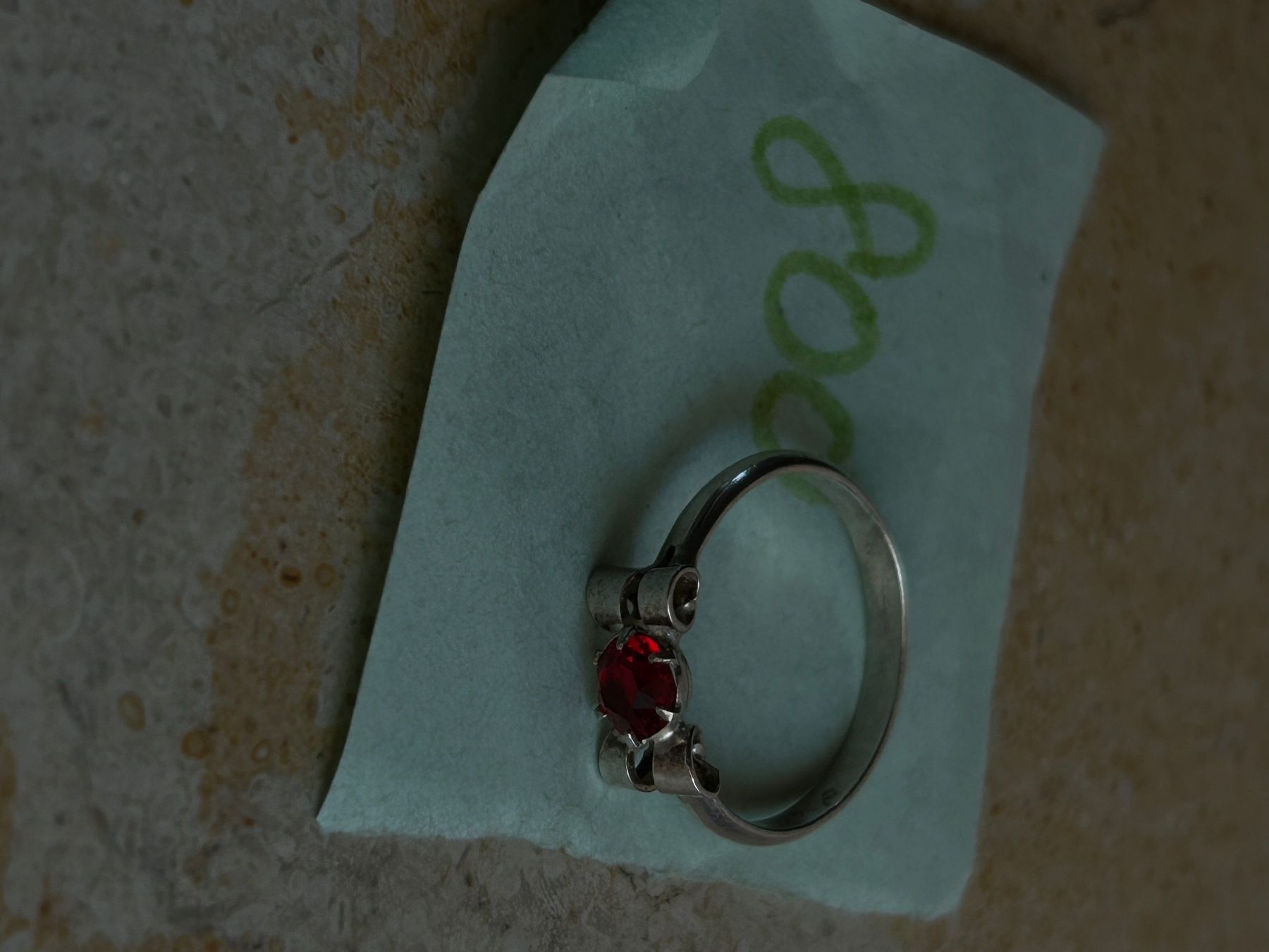 Anelli: Süsser Vintage Ring mit rotem Stein, Grösse 55 – Usato da Laufen venduto da Bellavitaboom 7