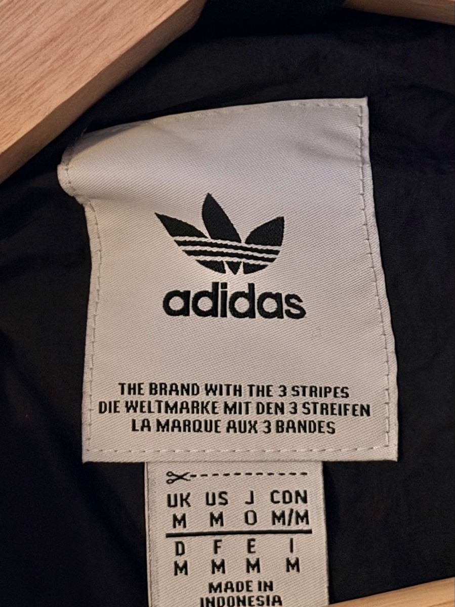 Adidas Gilet & Giacche: Gilet Adidas Noir - Taille M – Nuovo (secondo la descrizione) da Boudry venduto da LuigiLoot 2