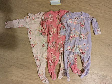 3 Next Baby Pyjamas Blumenmuster Grösse 86 cm
