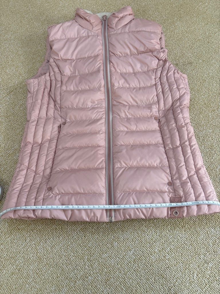 Gilets & Westen: Rosa Daunengilet s.Oliver Grösse 34 – Gebraucht aus Weinfelden von tan_xn5p 6