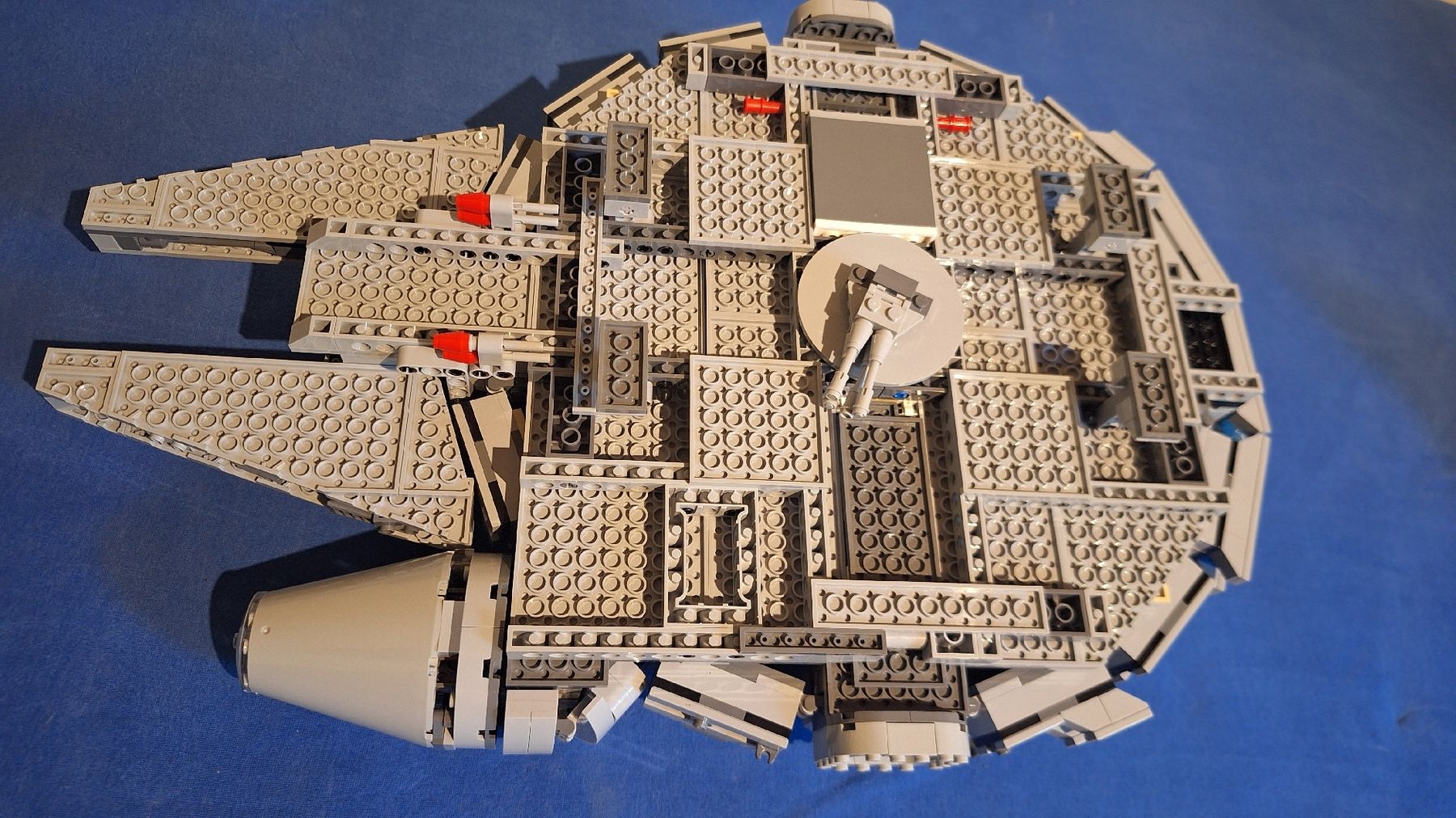 Lego Kit di costruzioni: Lego Starwars Millenium Falcon NICHT KOMPLETT – Usato da Chur venduto da Skywalker44 3