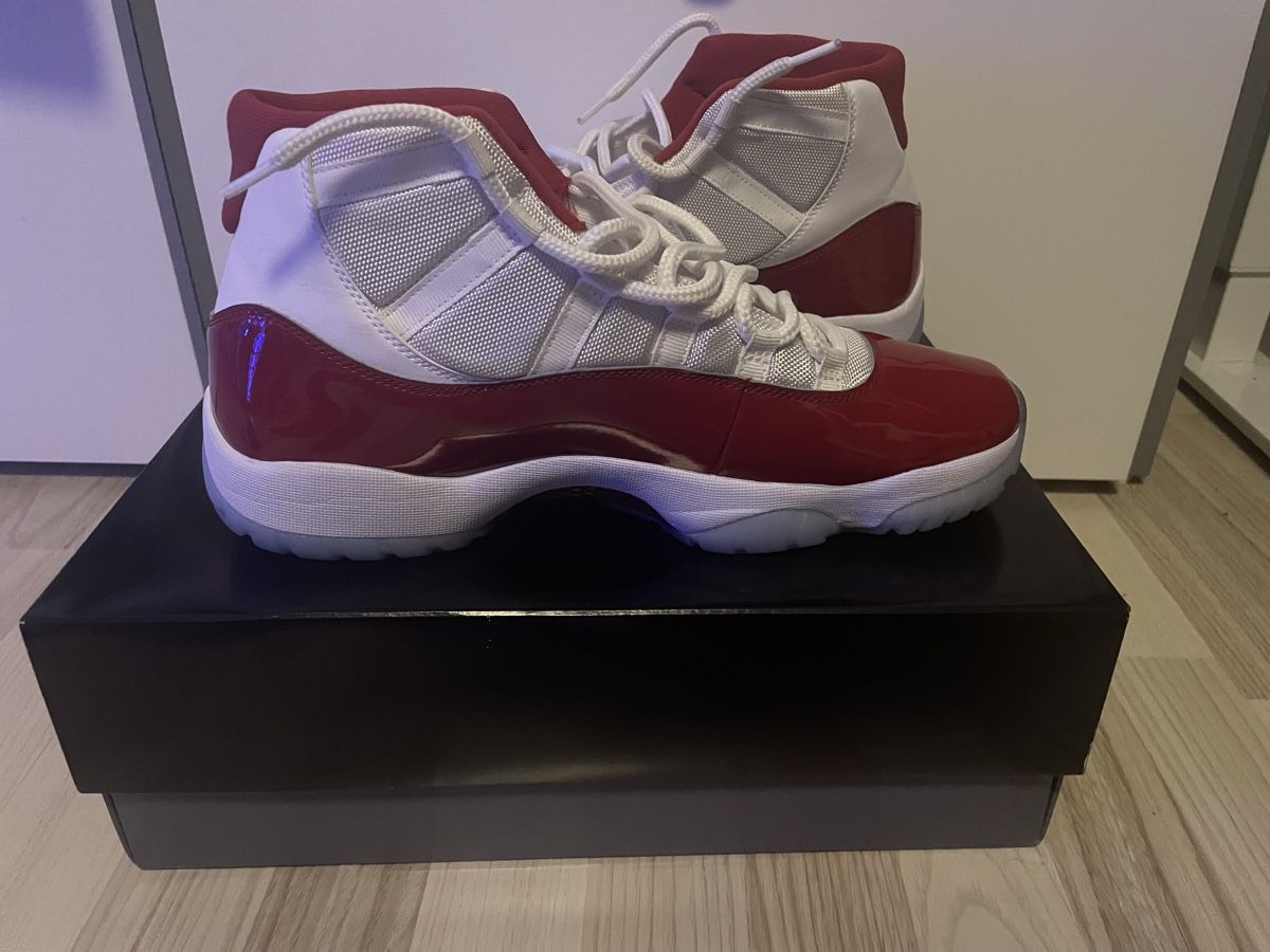 Jordan Scarpe da uomo: Jordan 11 cherry zu verkaufen – Usato da Kollbrunn venduto da Gibli 1