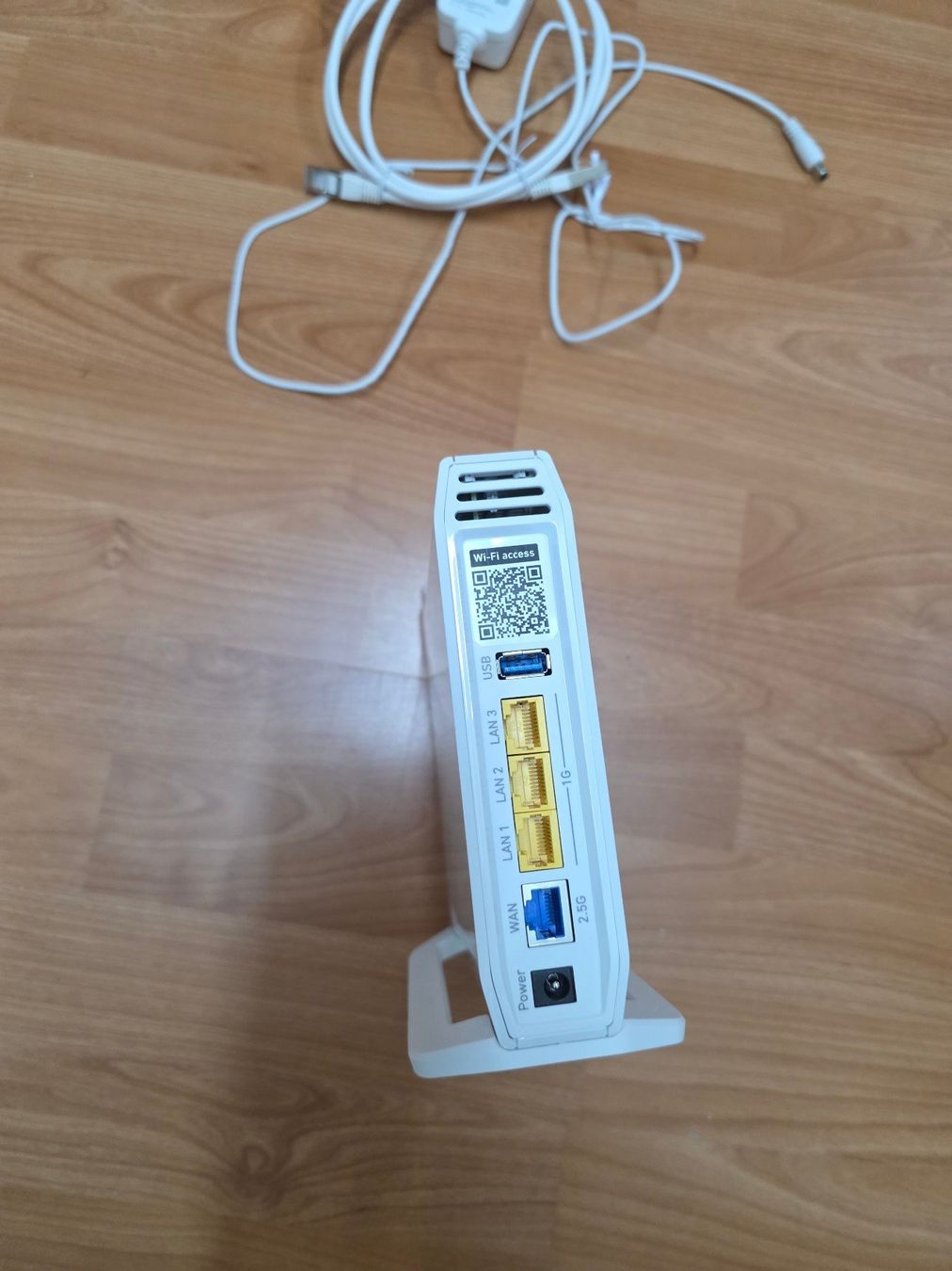 Avm Modems & Router: Fritz! Box 4060 – Gebraucht aus Rafz von Canucks44 2