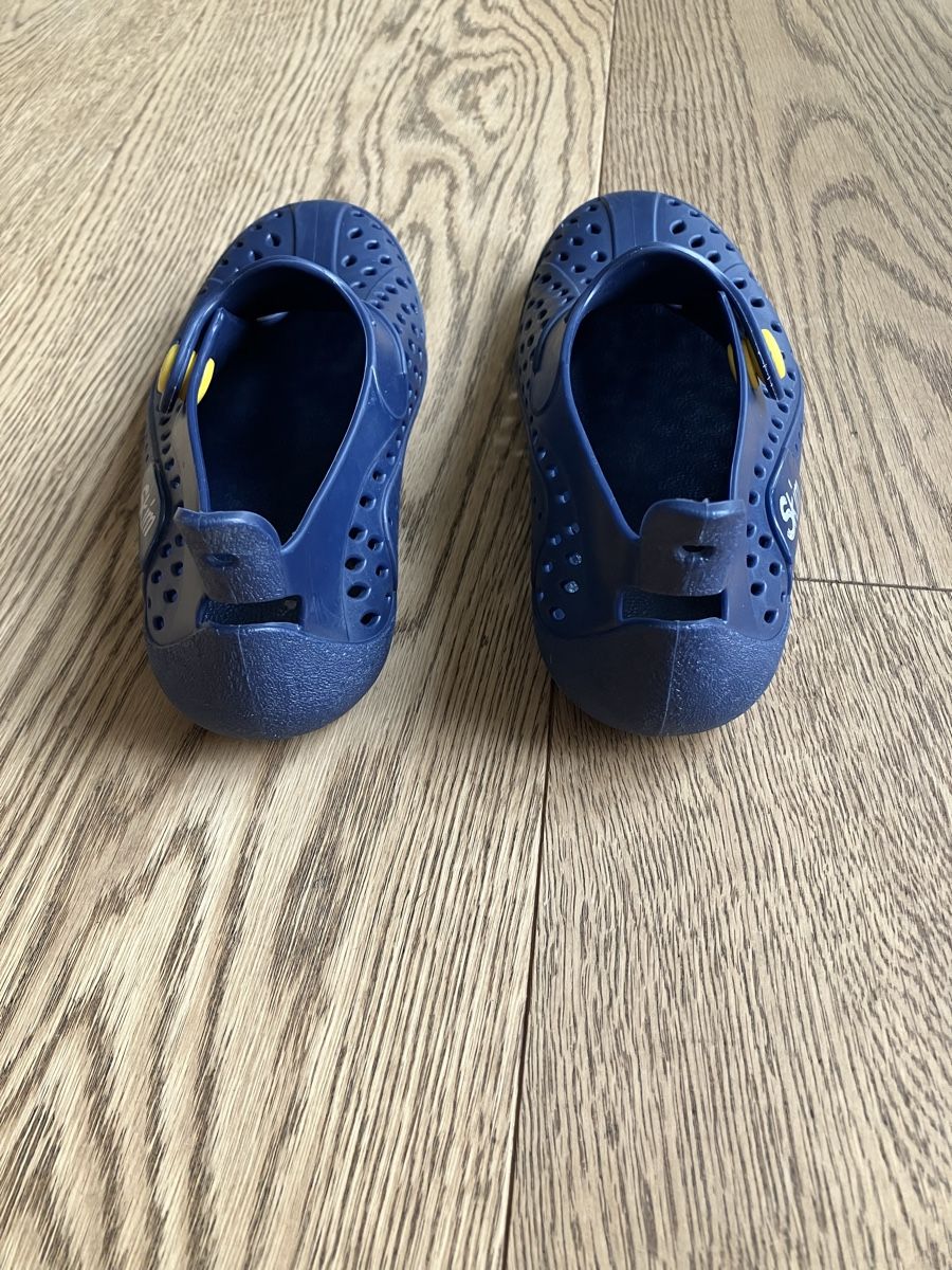 Scarpe per ragazzi: Badeschuhe dunkelblau 29/30 – Usato da Cham venduto da Liliane78 3