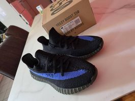Adidas Yeezy Boost 350 V2